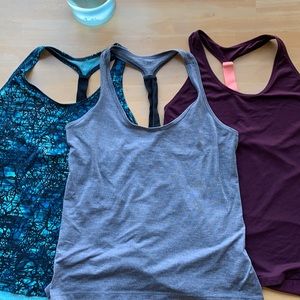 ✨set of 3 old navy active tank tops✨